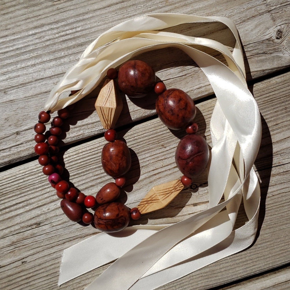 Brazilian Natural Seed Necklease
